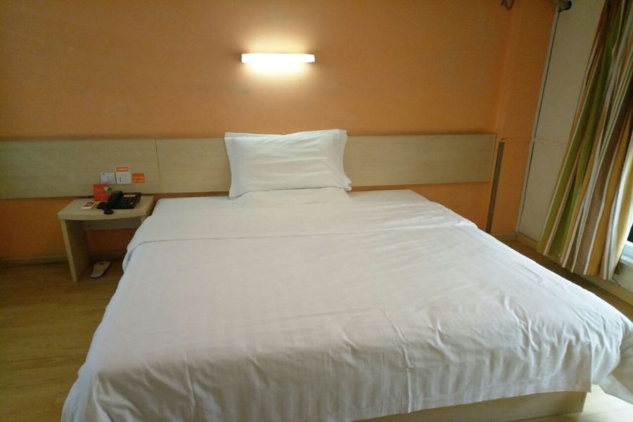 7 days inn shanghai xinzhuang metro station cloud nine plaza