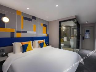 7 days inn shanghai xinzhuang metro station cloud nine plaza