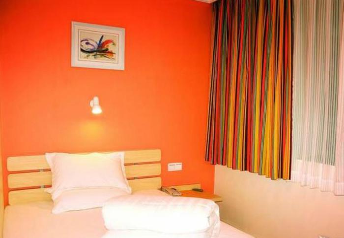 7 days inn shanghai xinzhuang metro station cloud nine plaza