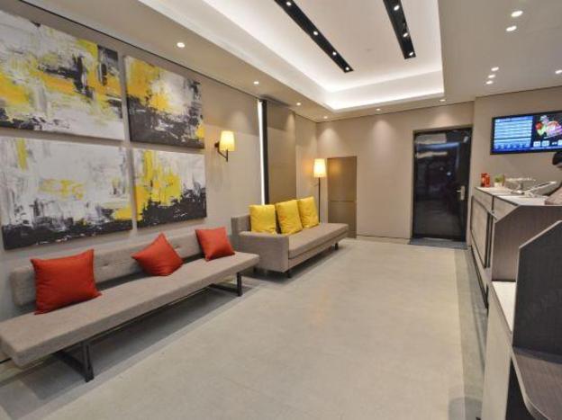 home inn plus nanjing xinjiekou