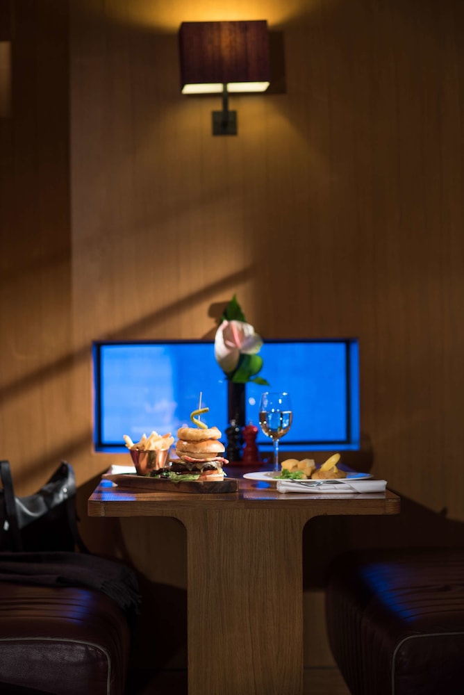 the fitzwilliam hotel belfast