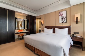 imperial dragon bay purejoy hotel