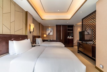 imperial dragon bay purejoy hotel