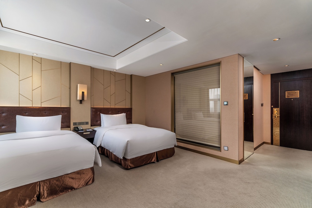 imperial dragon bay purejoy hotel