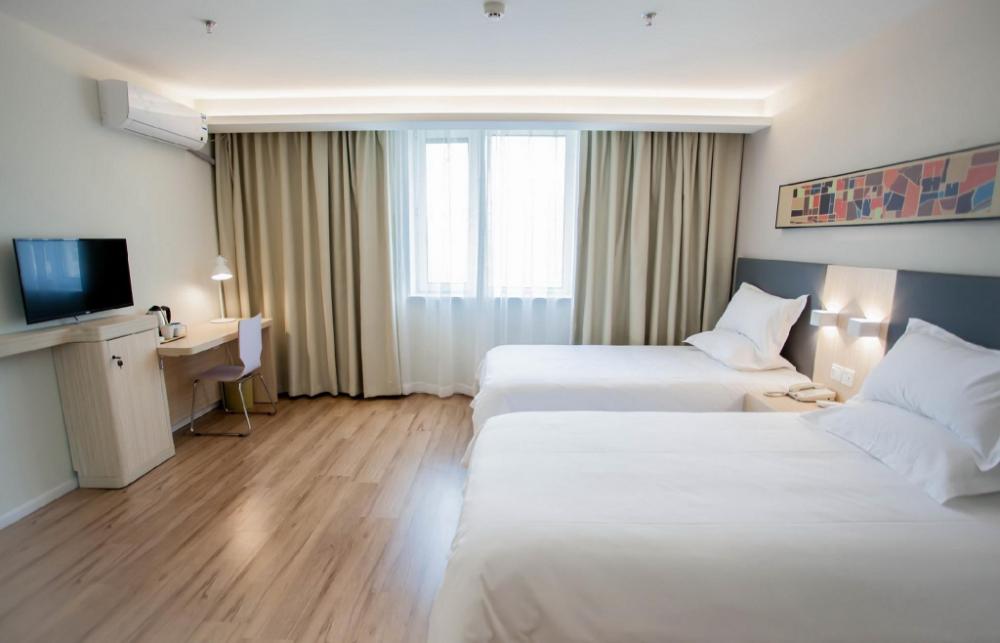 hanting hotel shenyang santaizi metro station