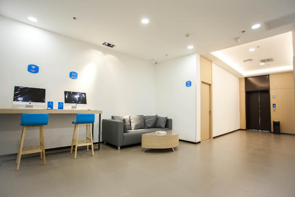 hanting hotel shenyang santaizi metro station