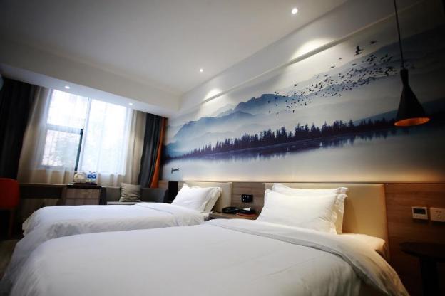 hanting hotel chuzhou dingyuan shopping building