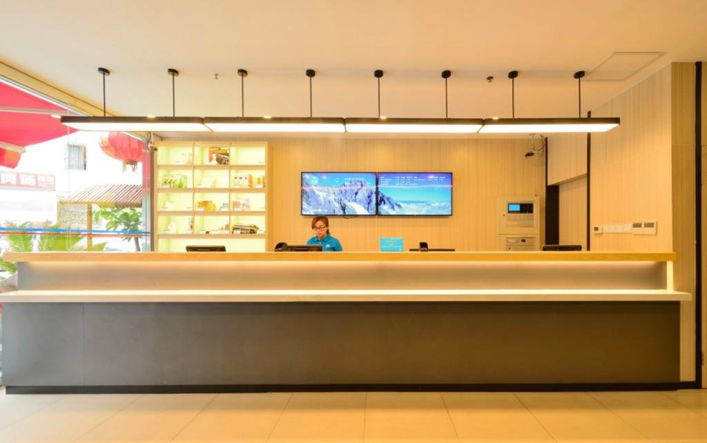 hanting hotel chuzhou dingyuan shopping building
