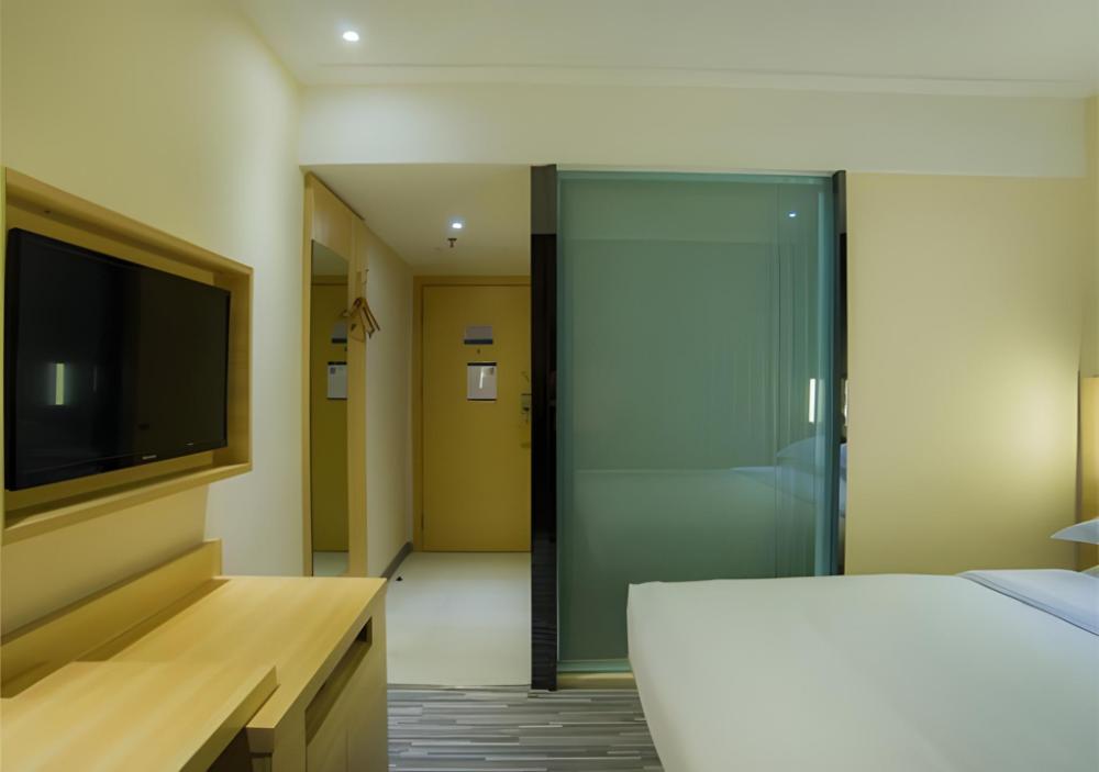 city comfort inn liuzhou liushi road longtan park