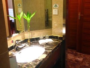 greentree inn nantong haimen sanchang north wangjiang road business hotel