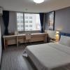 7 days inn xian zhonglou north street metro station