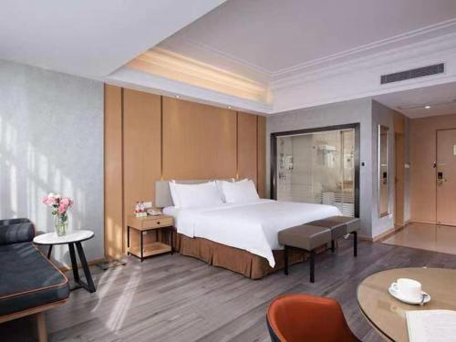 vienna hotel zhongshan xiaolan daxin branch