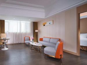 vienna hotel zhongshan xiaolan daxin branch