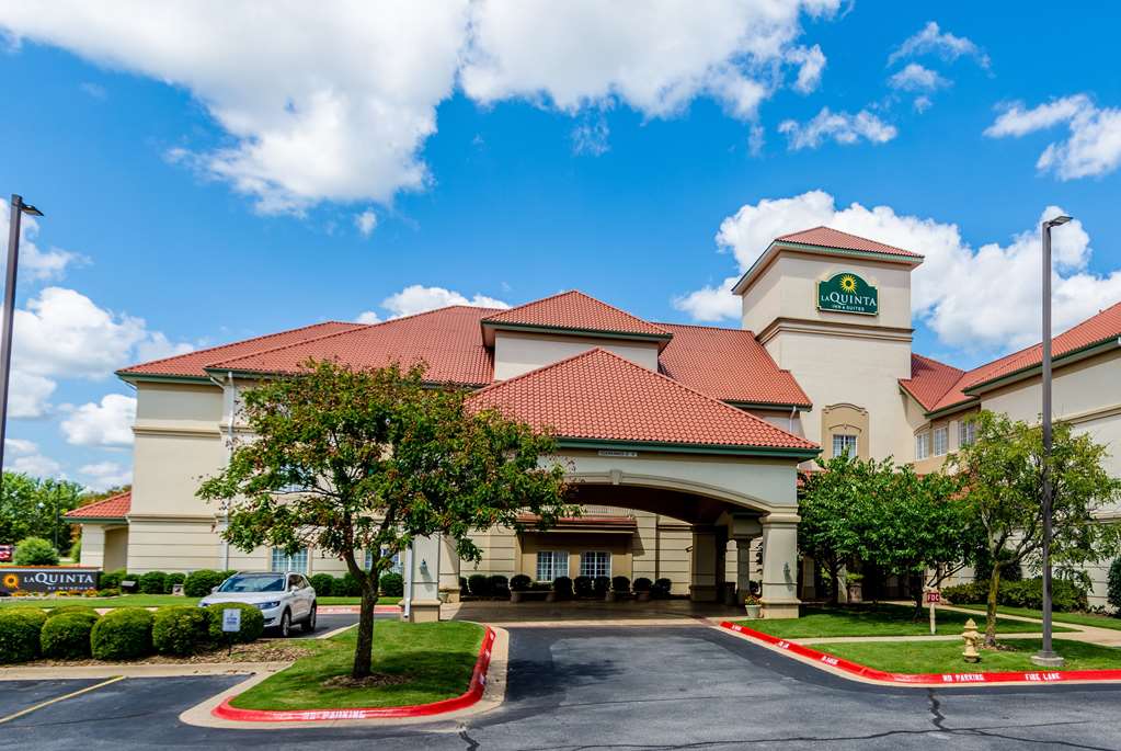 La Quinta Inn & Suites By Wyndham Bentonville