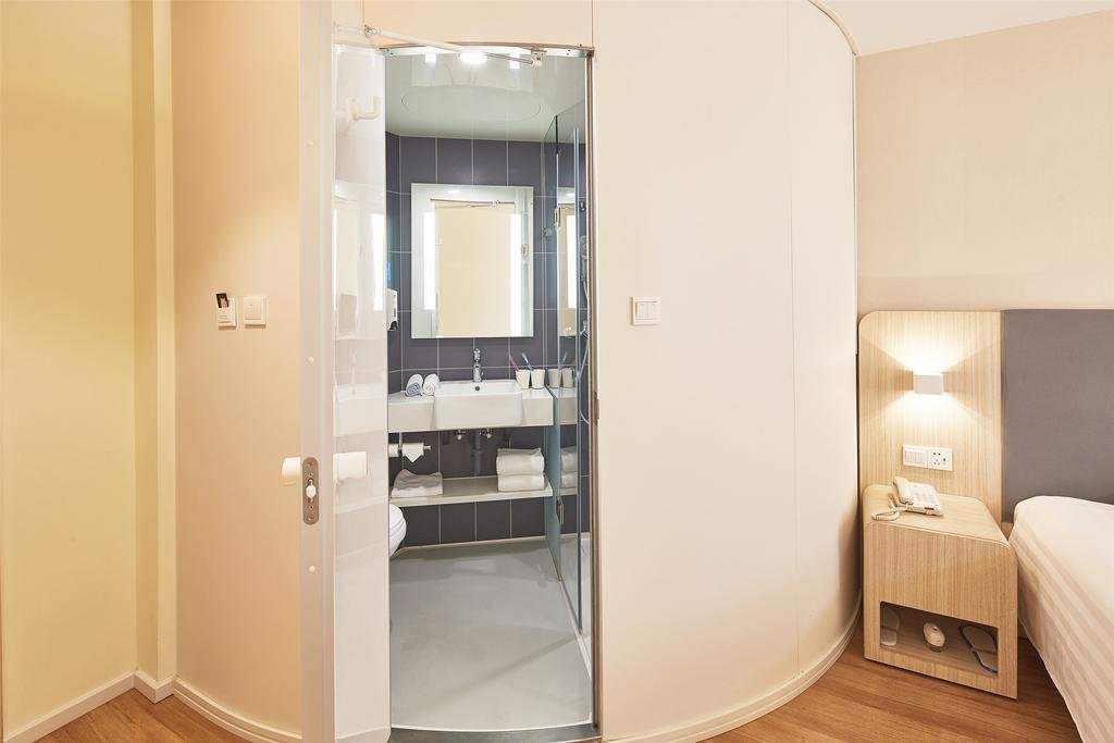 Hanting Hotel Mingguang Runxi City Square,Mingguang>>Chuzhou,2 star