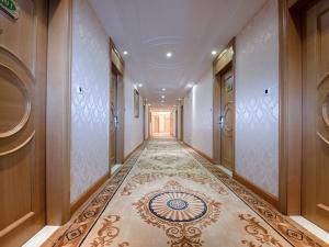 vienna hotel guangdong dongguan tangxia south high speed railway station
