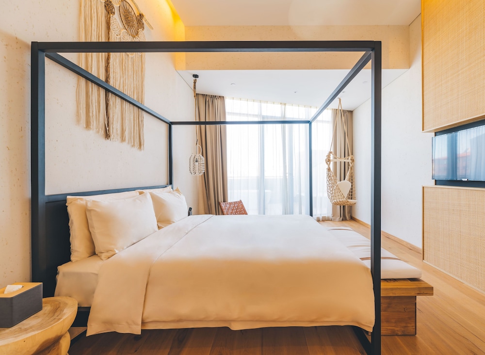 atour hotel suzhou wujiang