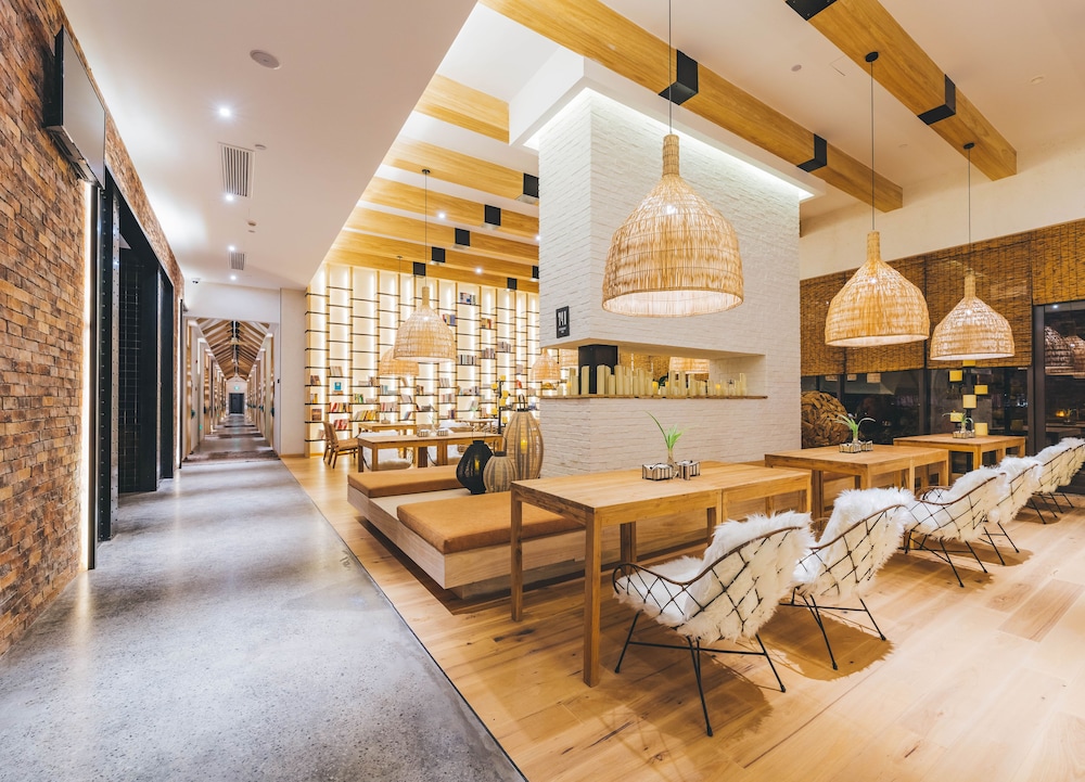 atour hotel suzhou wujiang