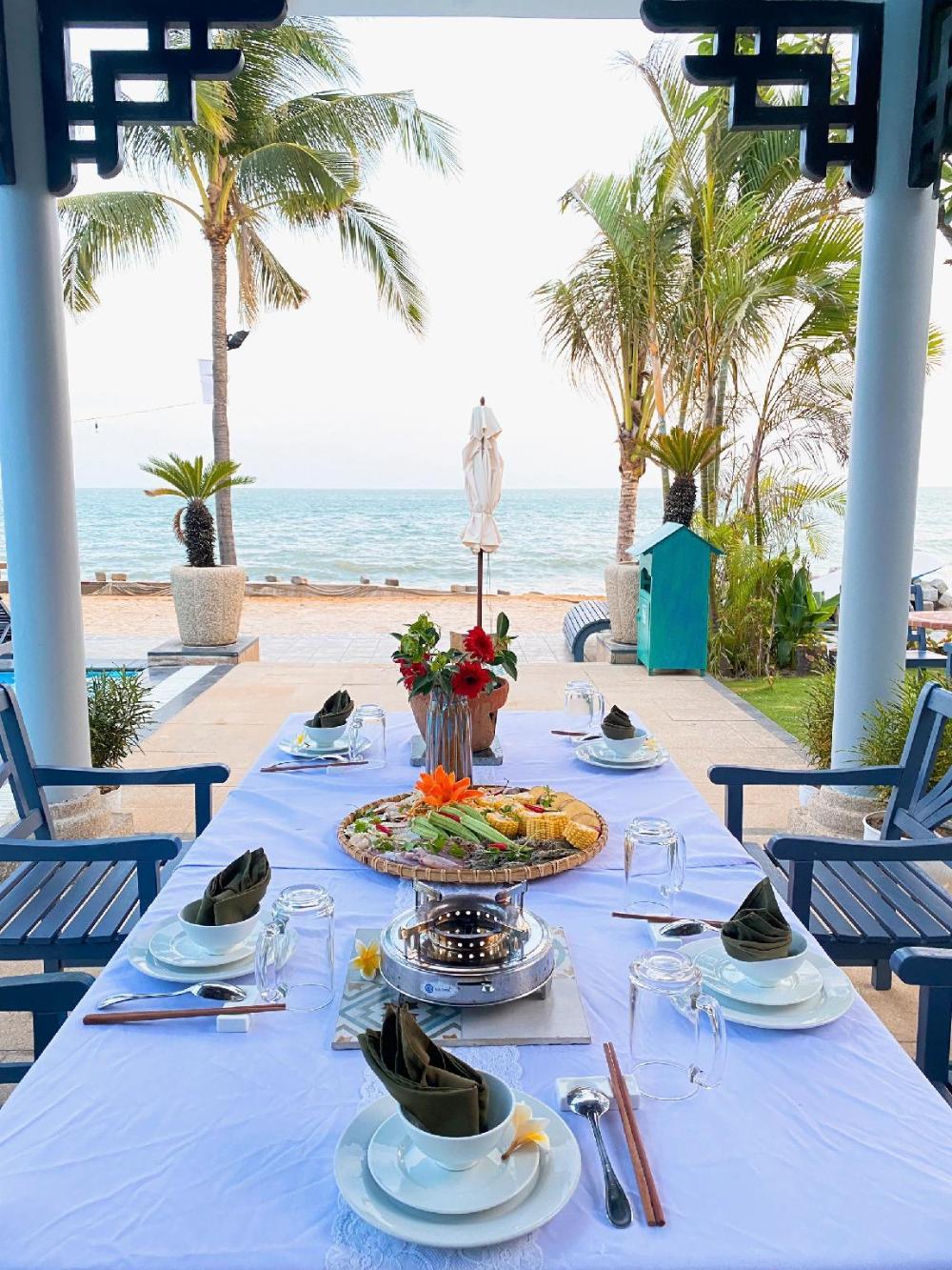 hoang trieu dynasty mui ne beach resort