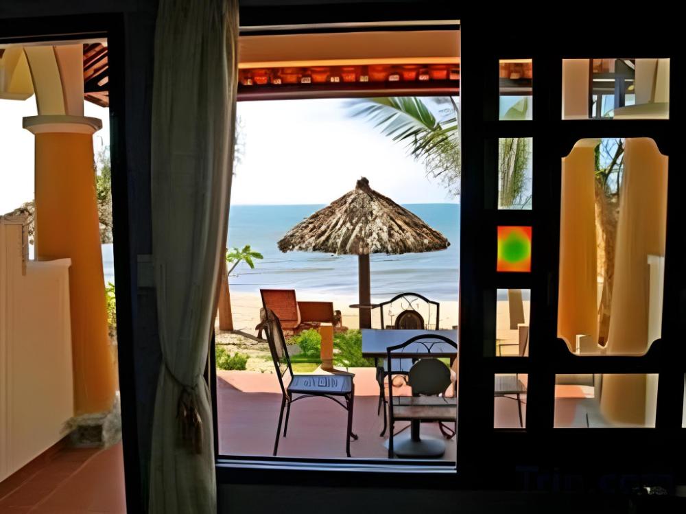 hoang trieu dynasty mui ne beach resort