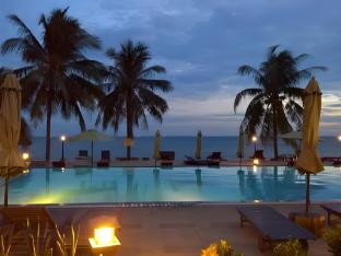 hoang trieu dynasty mui ne beach resort