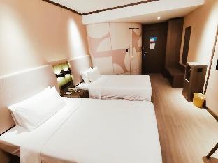 hanting hotel shanghai university of finance and economics jipu road