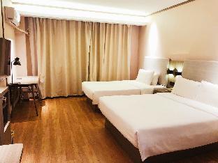 hanting hotel shanghai university of finance and economics jipu road