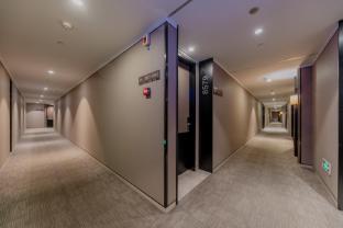 home inn plus nanjing longjiang metro station dinghuai gate street