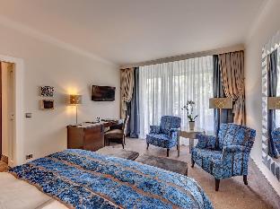 bernstein villa kastania