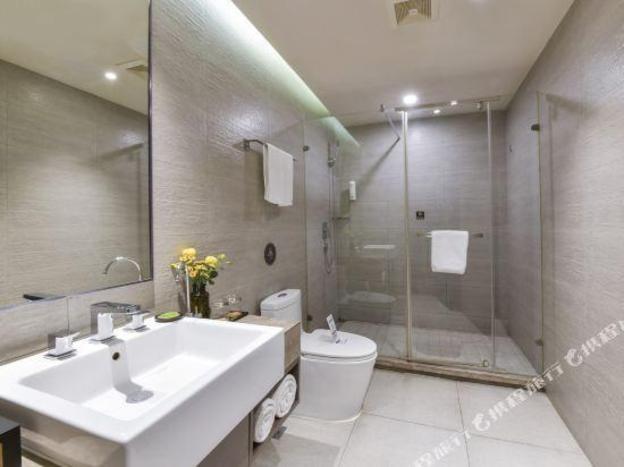 home inn plus shenyang railway station east square metro station