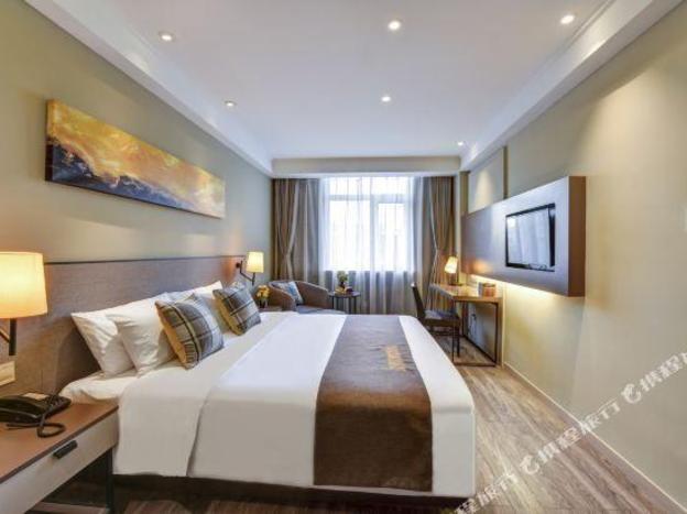 home inn plus shenyang railway station east square metro station