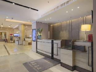 Home Inn Plus (Shenyang Railway Station East Square Metro Station),,3 star