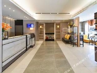 home inn plus shenyang railway station east square metro station
