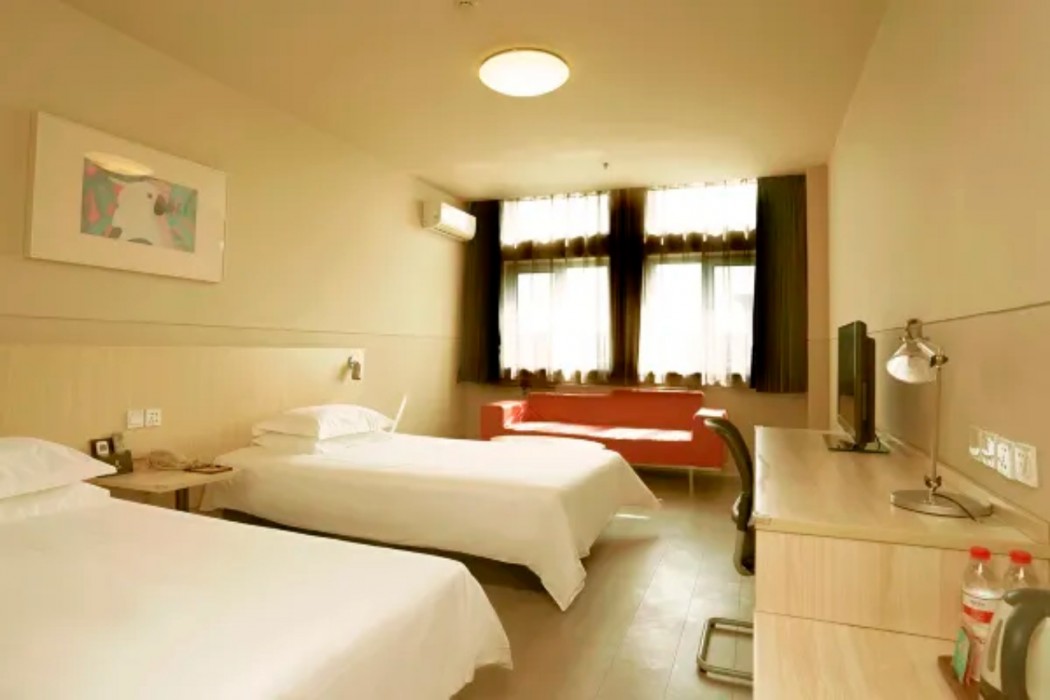 jinjiang inn shanhaiguan railway station laolongtou spa