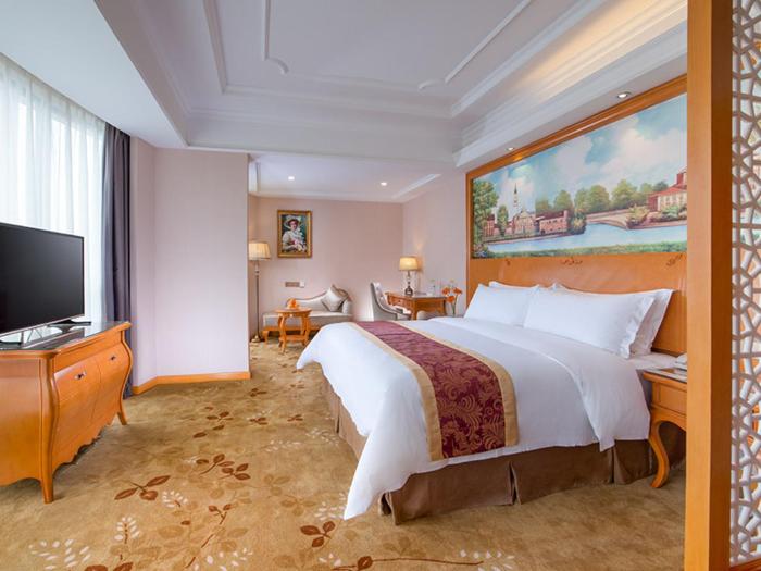 venus royal hotel guilin airport wuyue wanda plaza