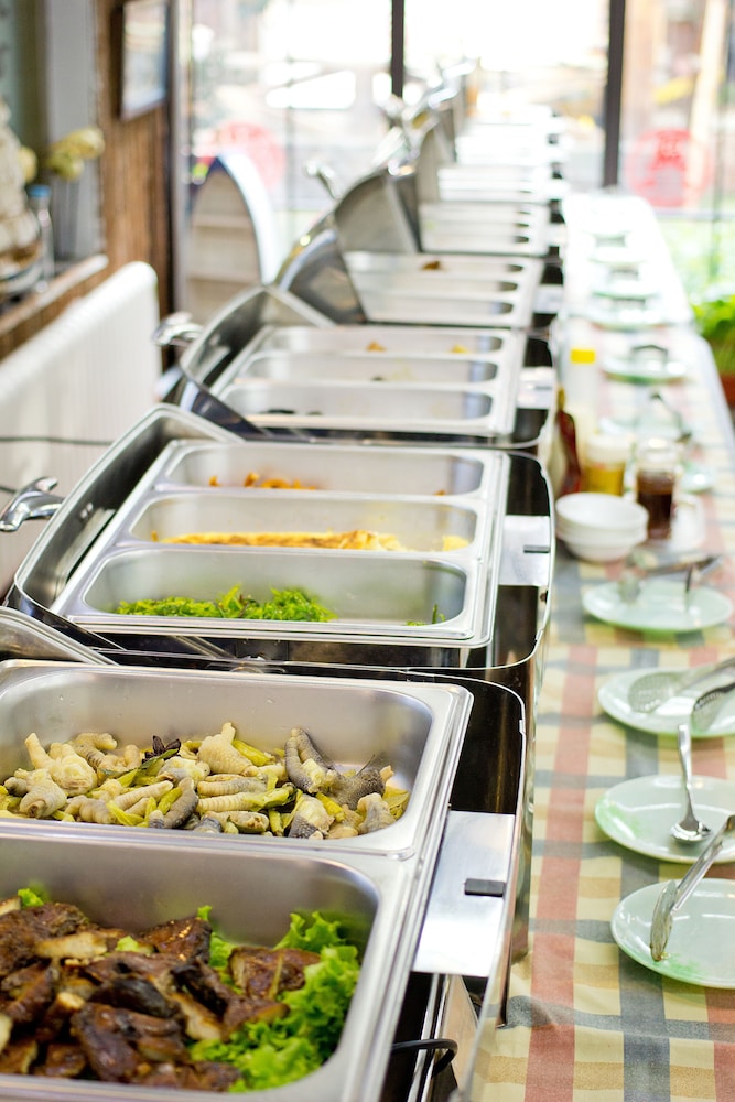 mg hotel st michaels cathedral qingdao