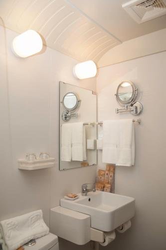 mg hotel st michaels cathedral qingdao