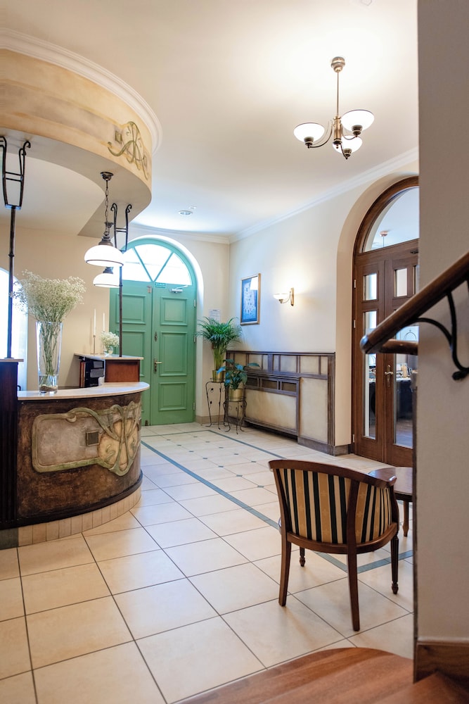 villa sedan destigo hotels