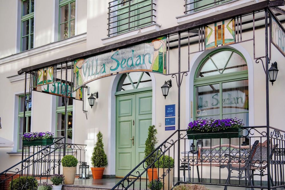 villa sedan destigo hotels
