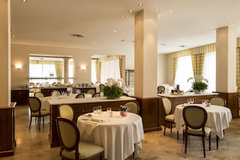Hotel Sirmione Terme,Lake Garda>>Brescia,4 star