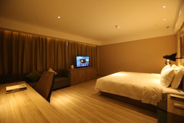 atour hotel yanan baimi avenue baota mountain