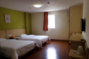 7 days inn wuhan jianghan road metro station