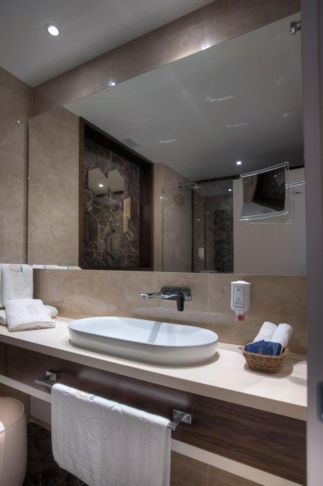 hotel riva by aycon