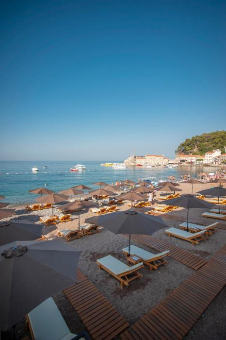 hotel riva by aycon