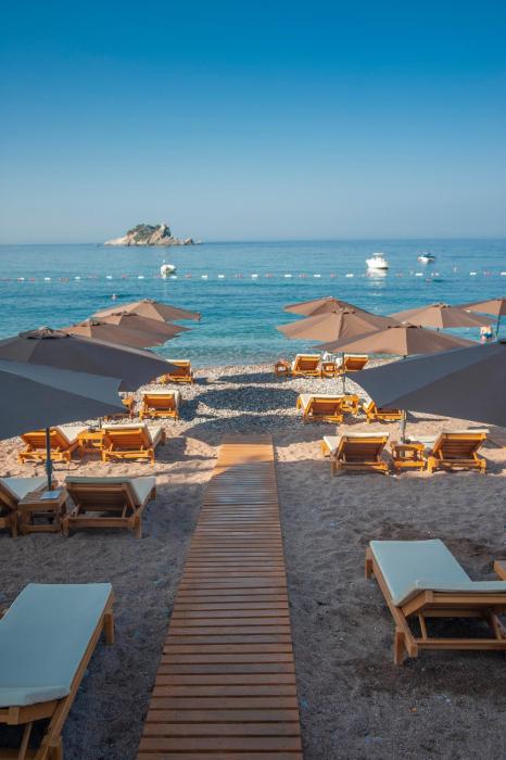 hotel riva by aycon