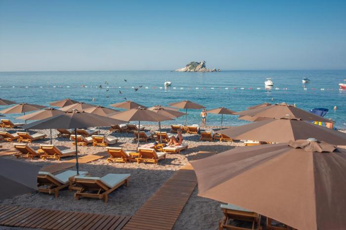 hotel riva by aycon