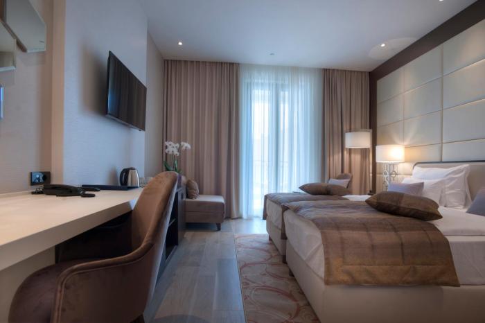 hotel riva by aycon