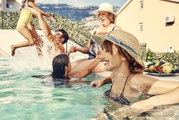 hotel kadmo by aycon