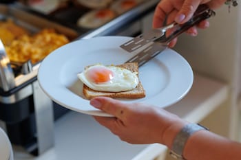 hotel kadmo by aycon