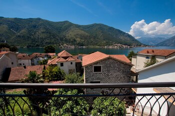 Hotel Alkima,Kotor>>Dobrota,4 star